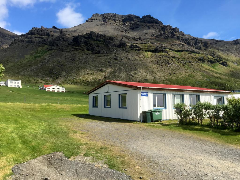 Vesturhus Hostel Hof  Buitenkant foto